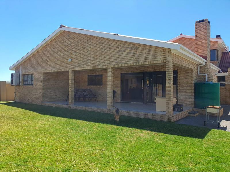 4 Bedroom Property for Sale in Franskraal Western Cape
